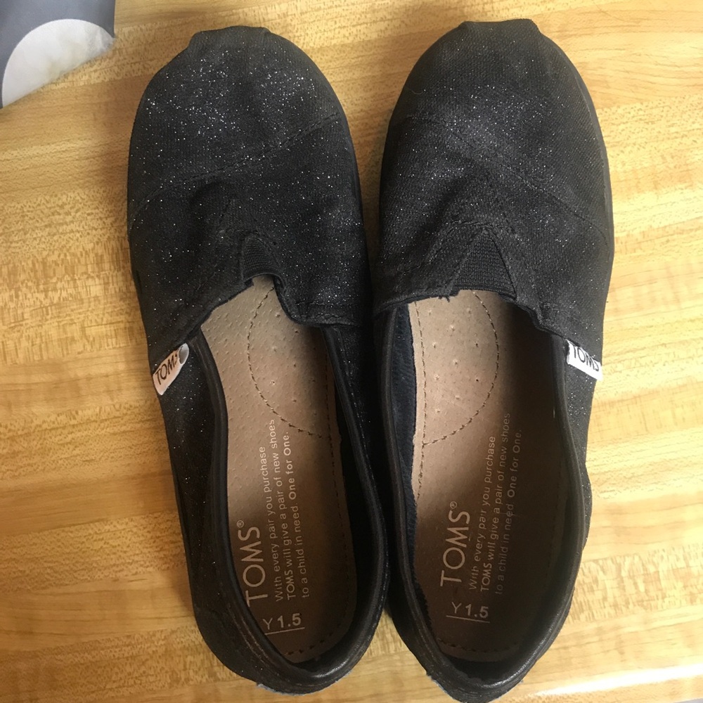 Girls Toms size 1.5Y black sparkle 🖤